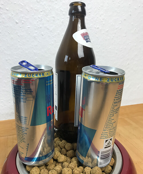 Energie Drinks und Bier Hund füttern